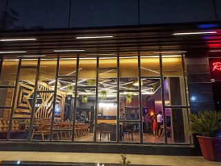 Waves 2.0 Restaurant